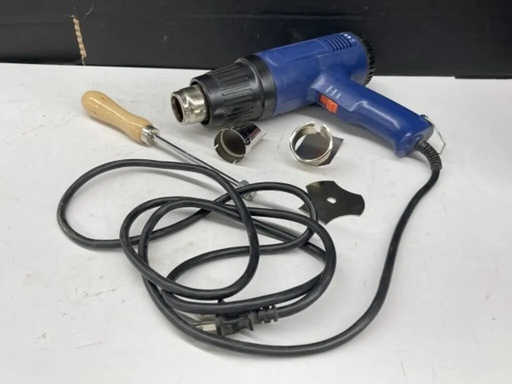 Mastercraft Heat Gun With Accessories & Case