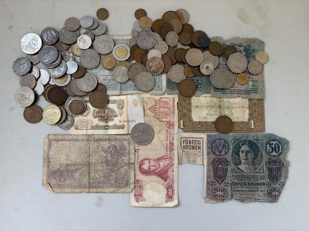 Box of Coins & Bank Notes