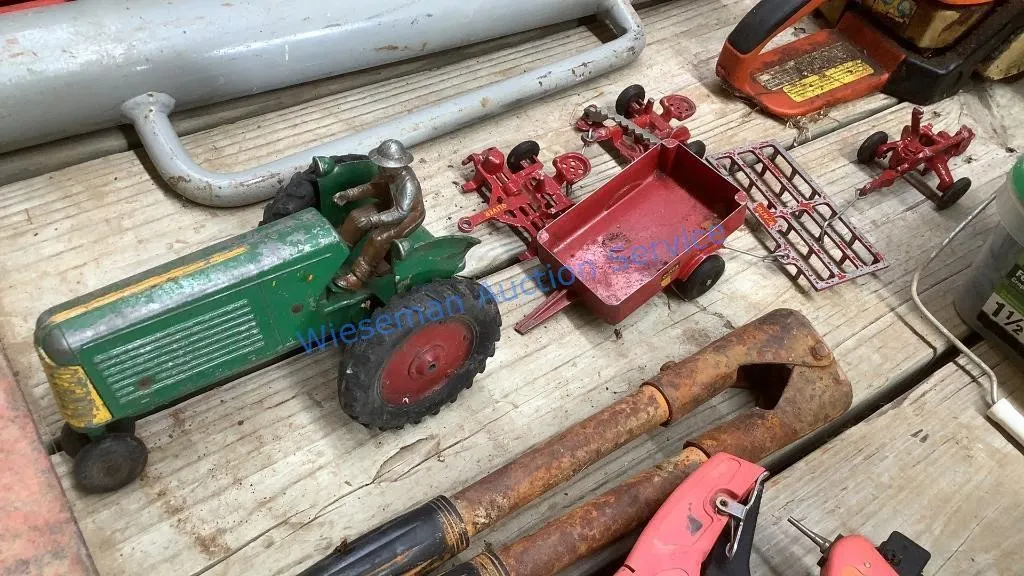 VINTAGE OLIVER TOY TRACTOR AND IMPLEMENTS