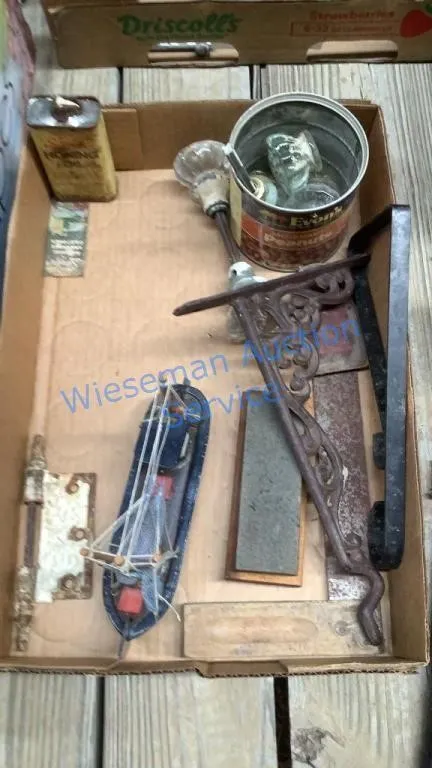 VINTAGE LOT - DOOR KNOBS, HINGE, MODEL BOAT,