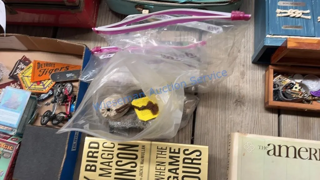 MINERAL ROCKS - 2 BAGGIES