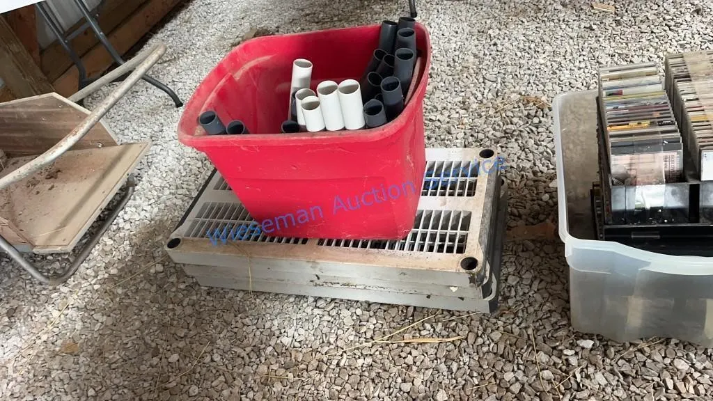 PLASTIC SHELVING