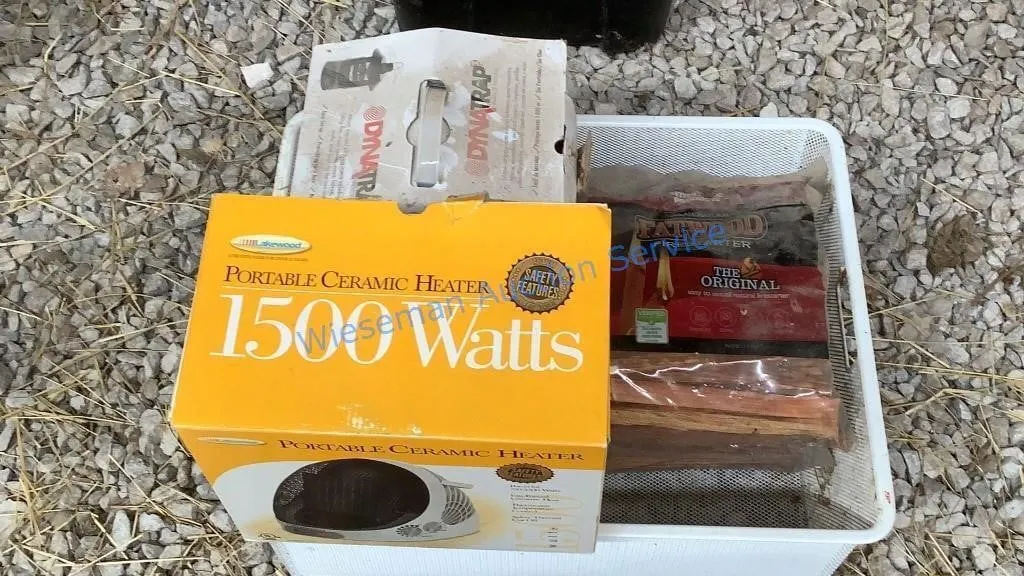 CERAMIC HEATER, DYNATRAP, FIRE STARTER WOOD PIECES