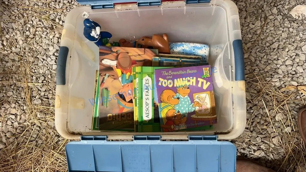 POWER RANGERS, SCOOBIE DOO, KIDS BOOKS, ETC