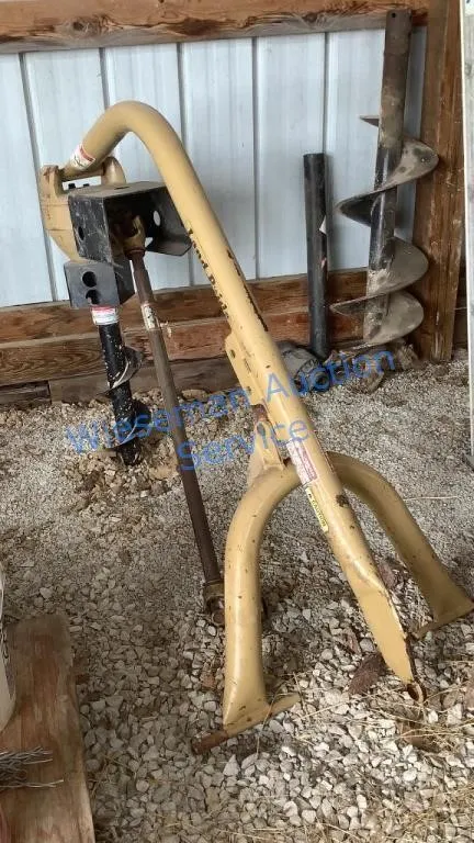 LAND PRIDE 3PT POST HOLE DIGGER WITH TWO AUGERS