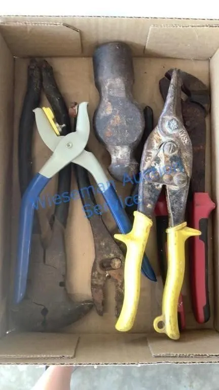 PLIERS & TIN SNIPS - FENCING PLIERS, CHANNEL