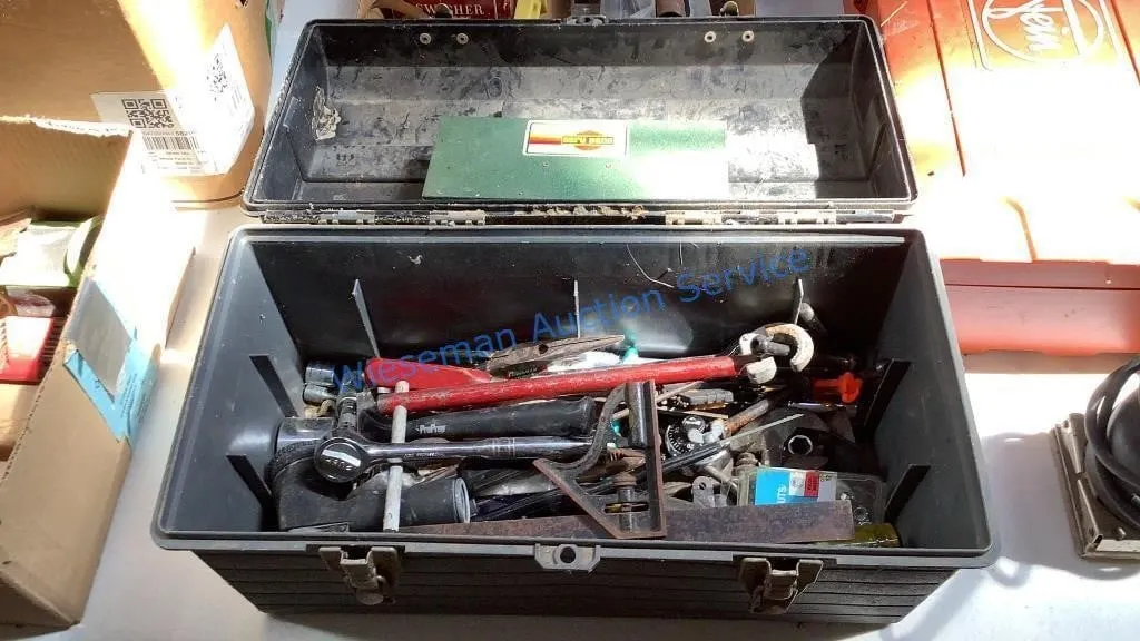 TOOLBOX AND CONTENTS