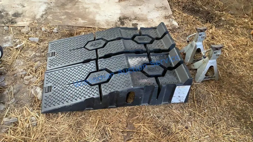 RHINO RAMPS CAR RAMPS AND JACK STANDS