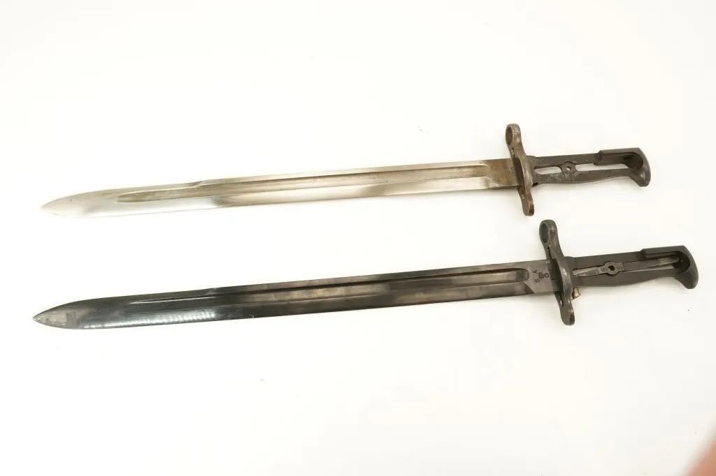 Bayonet Lot