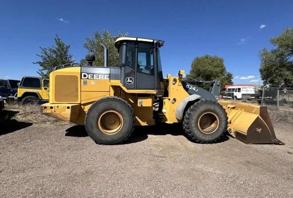 2008 John Deere 624J Front End Loader