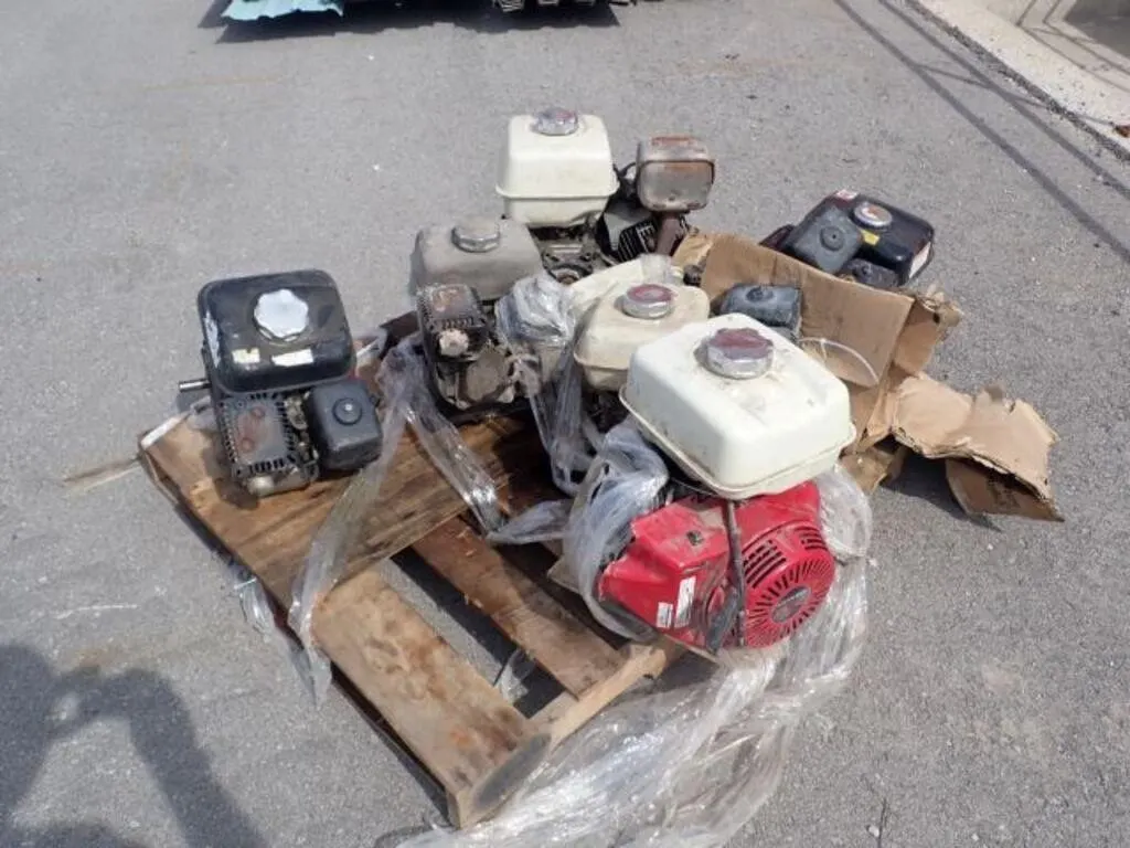 Qty Of (6) Honda Small Engine Motors