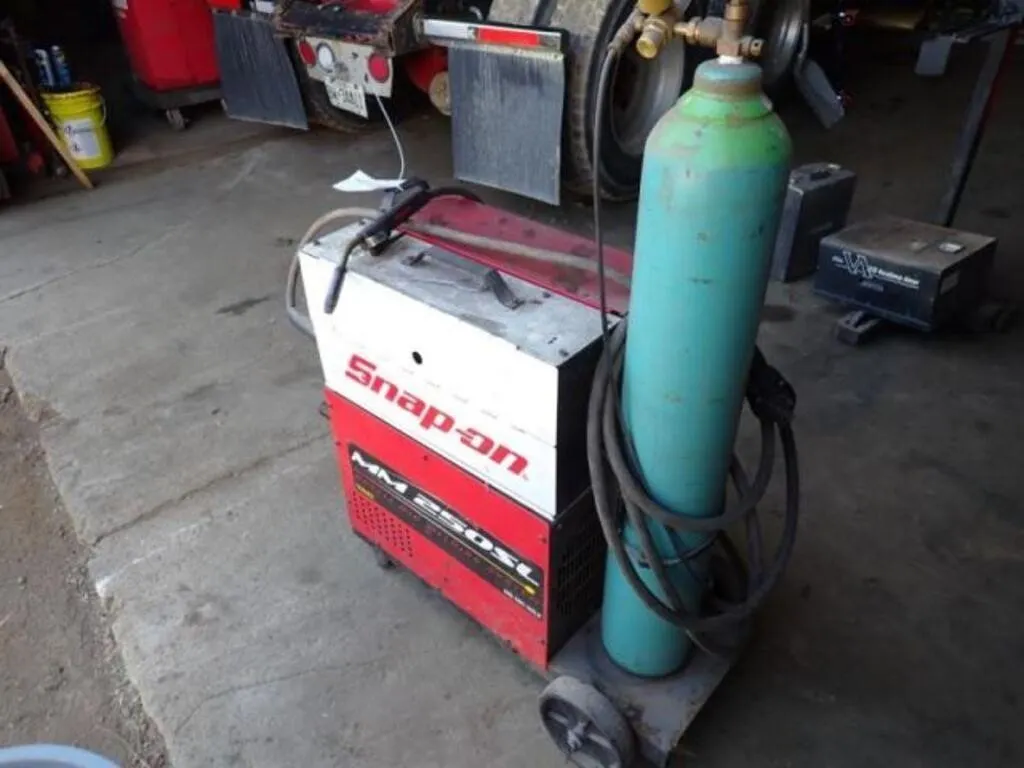 2014 Snap-On MM250SL Welder