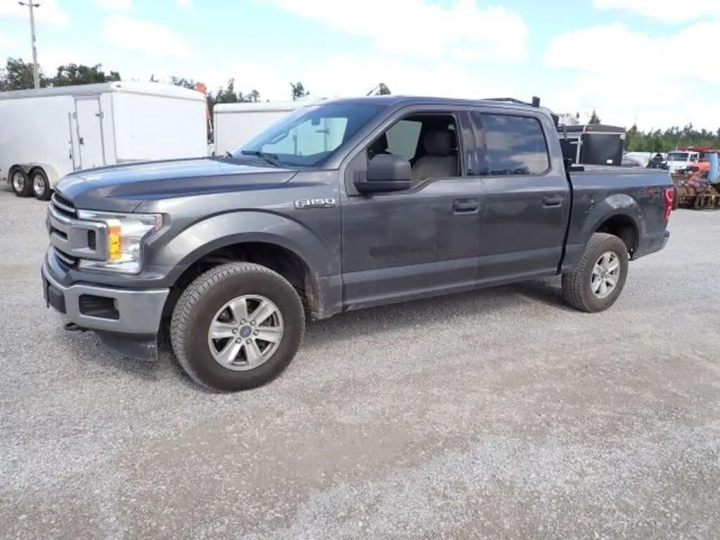 2018 Ford F-150 XLT Crew Cab 4x4 Pickup Truck 1FTE