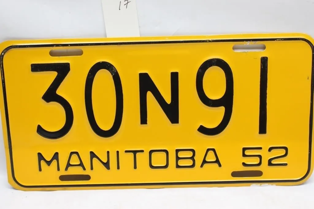 1952 Manitoba License Plate 30N91