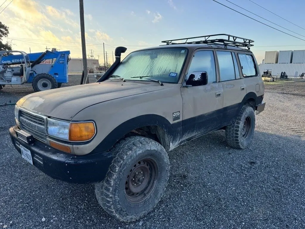 1991 Toyota Land Cruiser outfitted for the