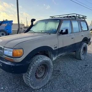 1991 Toyota Land Cruiser outfitted for the