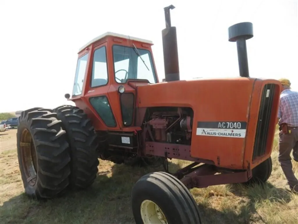 AC 7040 Diesel Tractor (Circa 1977) S/N 7459