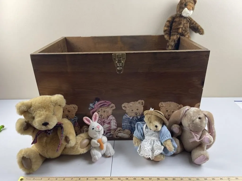 Wooden Teddy Bear Chest & 5 Plush (Lot of 6)