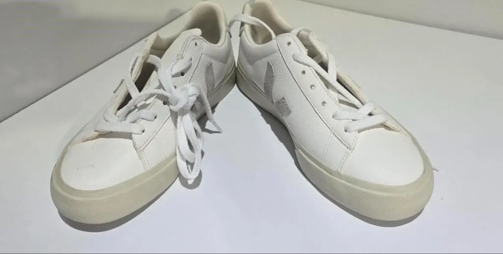 Veja Women's Sneaker
