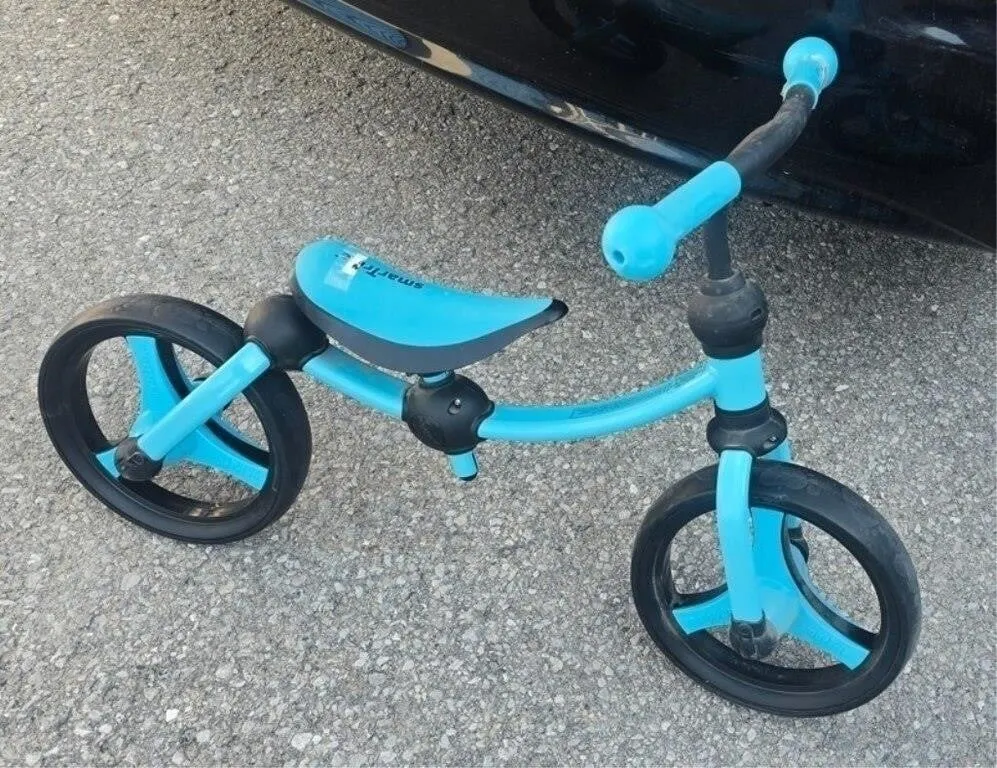 smarTrike Lightweight & Adjustable Kids Running Be
