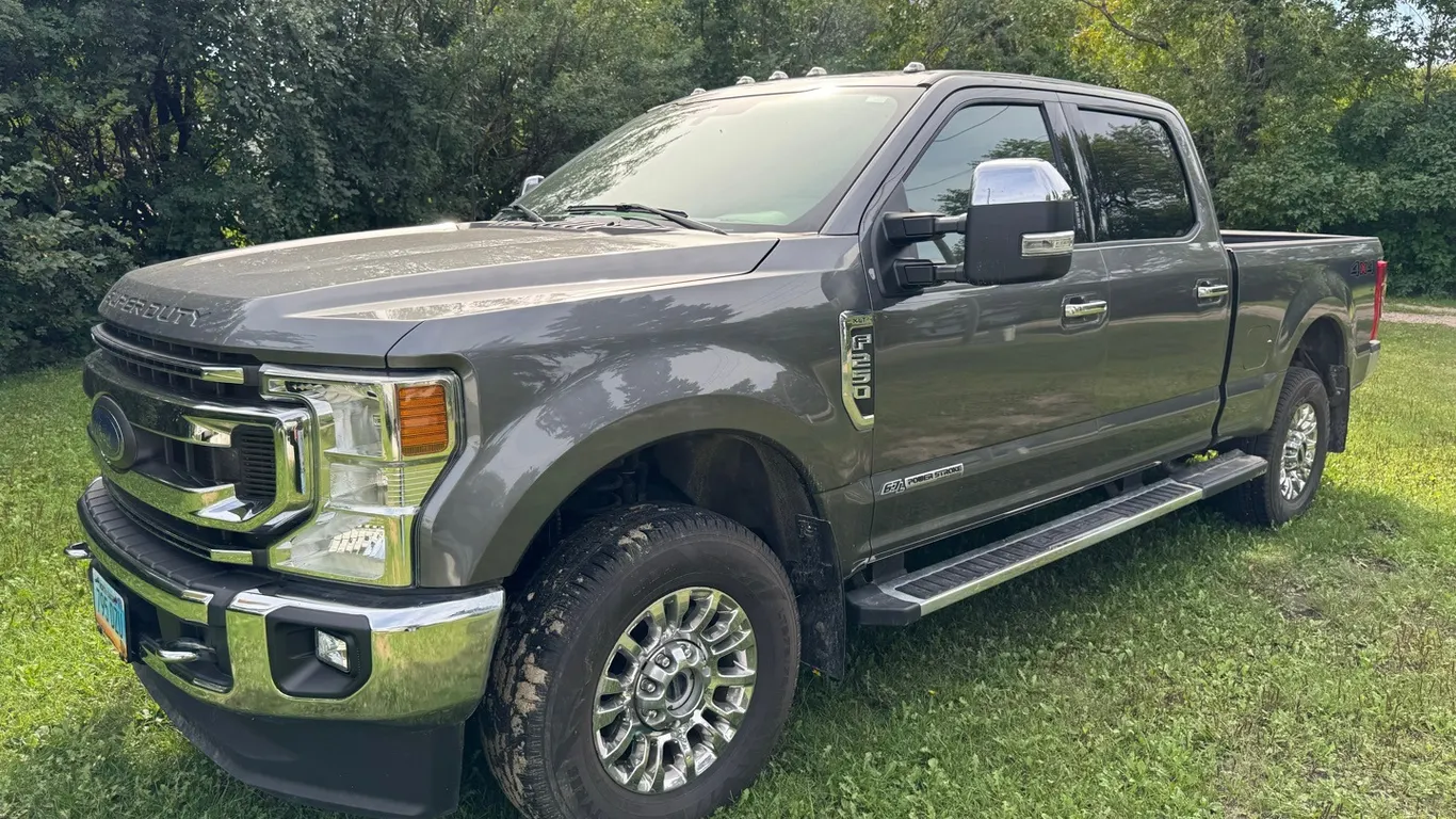 2022 Ford F250 XLT 4x4 crew cab