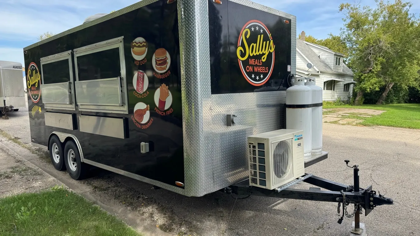 Commercial Mobile Kitchen/Restaurant Package