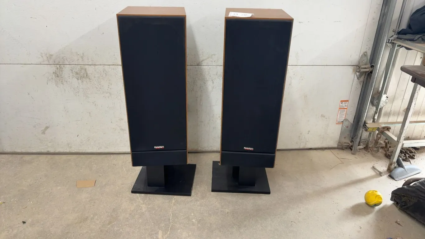 Two Paradigm Performance Series Model 9se Mk II Floor-Standing Loudspeakers, 4 Ohms, 150W with