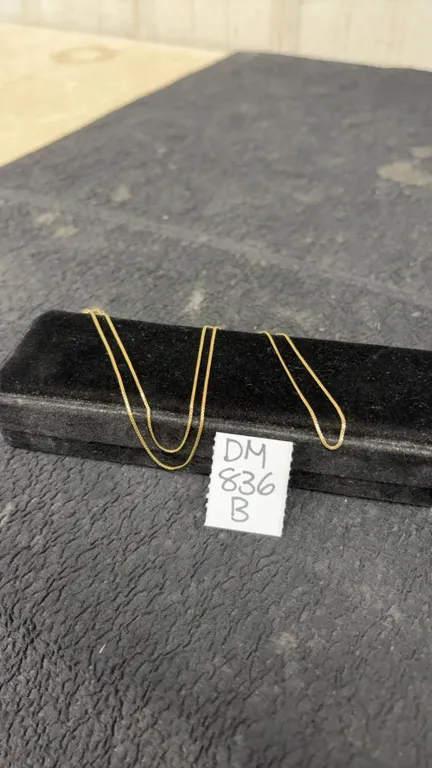 10K Gold Box Chain Necklace, total weight 2.03 Grams
