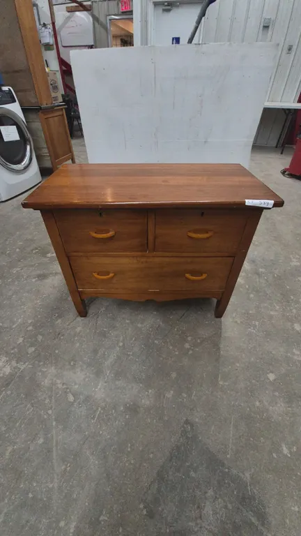 Vintage Wood Dresser/washstand Wood Pulls. 27”×34”×18”