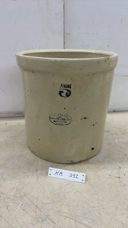 Medalta Stoneware Ltd. 5-Gallon Crock, Medicine Hat Alberta