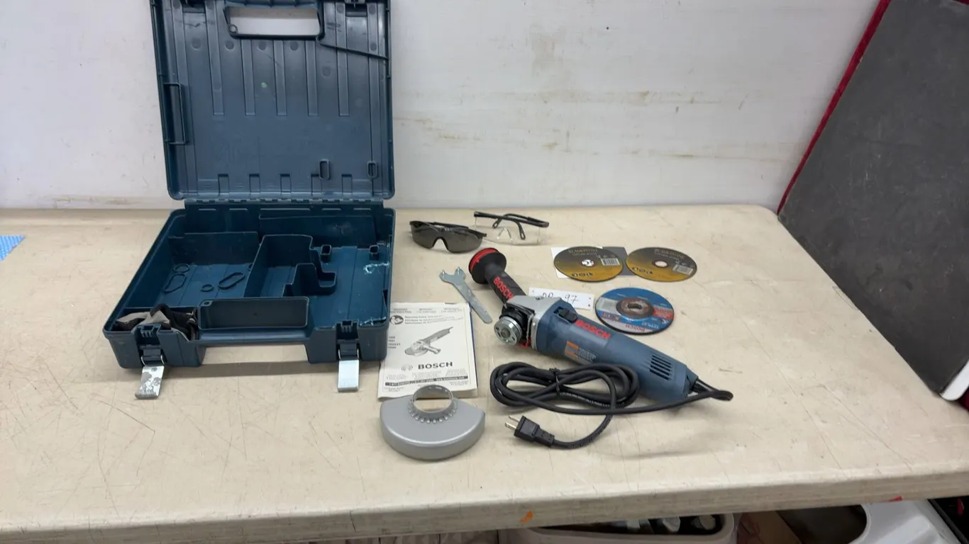Bosch 1801 5” Angle Grinder, 120V, 9.5A, 11000 RPM With Case, Wheels, Guard, Glasses