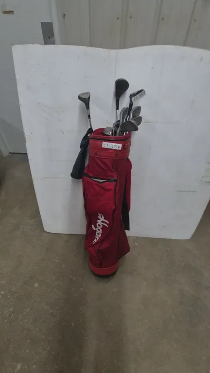 Hogan Golf Bag with 12 Clubs, Including Cleveland, Right-Handed