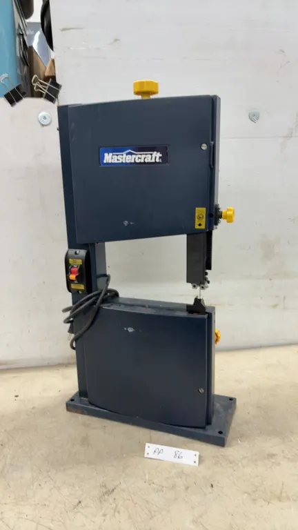 Mastercraft Band Saw, Model 055-6748-6, 120V, 60Hz, 2.5A, 9” Max Cut, and Blade