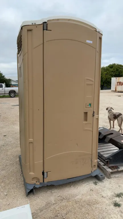 Portable Toilet / Outhouse