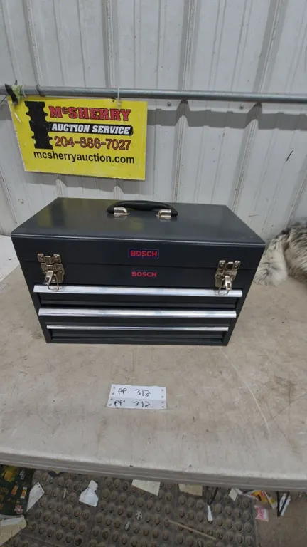 Bosch 3-Drawer Tool Chest with Sockets, Ratchets, Extensions, 11”×17”×9”
