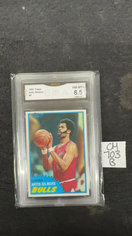 Artis Gilmore #7 Basketball Card, Graded