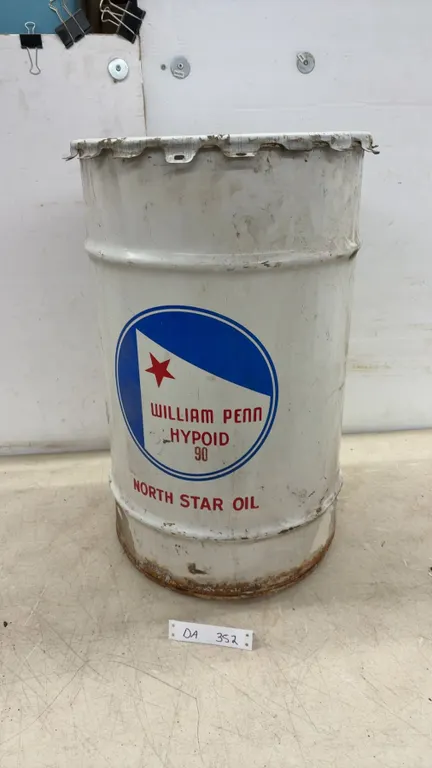 Vintage William Penn Hypoid 90 North Star Oil Metal Drum, 23 1/4 × 14 1/2”