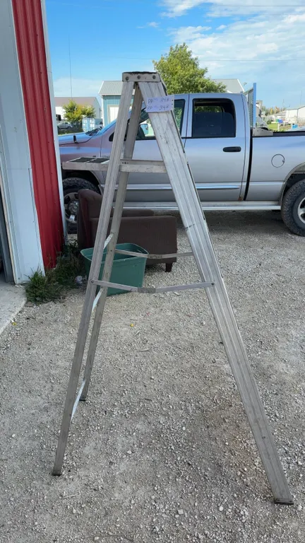 Aluminum A-Frame Ladder, 5-Step, with Top Platform and Side Shelf 5-1/2ft