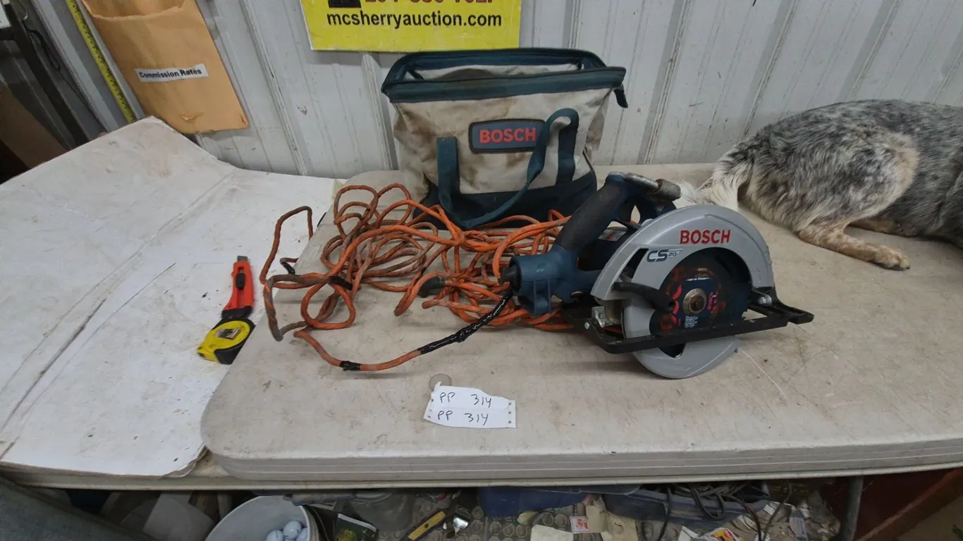 Bosch CS20 7-1/4” 15 Amp Circular Saw, Bosch Bag, Extension Cord