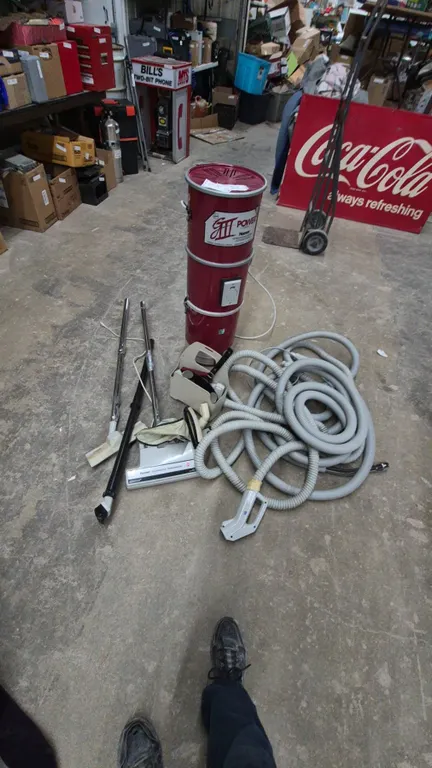 Hoover Model 55569 SIII Power Commercial Vacuum, Hoses, Wands, and Attachments