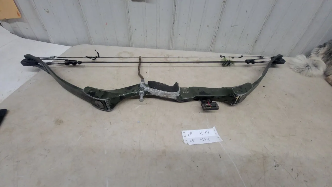 Browning Compound Bow, Camo Finish, with Sight and Stabilizer, some storage corrosion