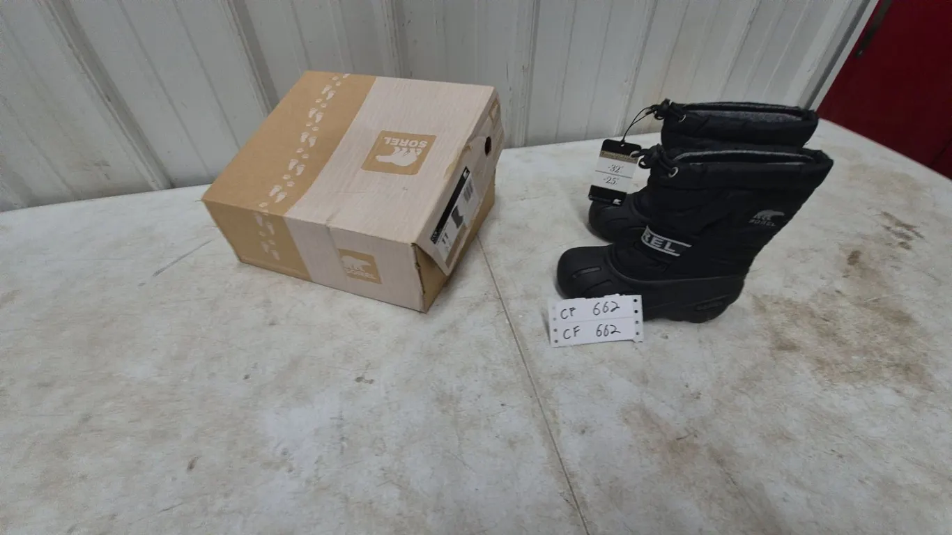 Sorel "Cub" Children's Black Snow Boots, Size 11, and Original Box