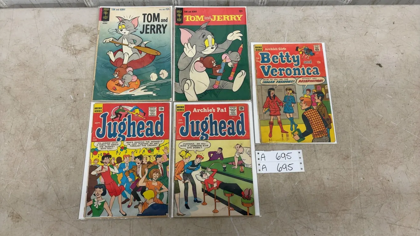 5 comics - 12¢