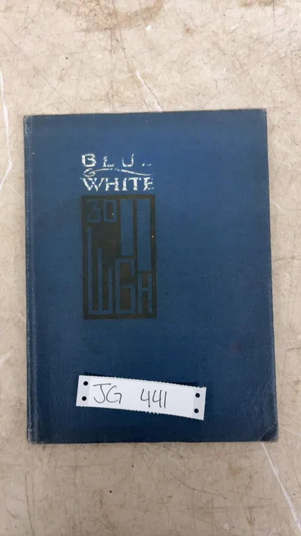 Blue and White 1930: The Winnipeg General Hospital Annual Yearbook Published by the Student Nurses