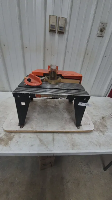 Sears Craftsman Router Table, Model No. 171.25442, with Miter Gauge