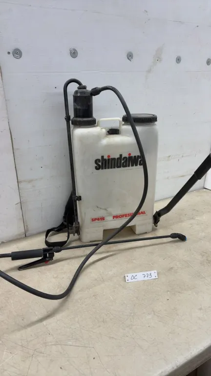 Shindaiwa SP415 Professional Backpack Sprayer with Wand and Hose