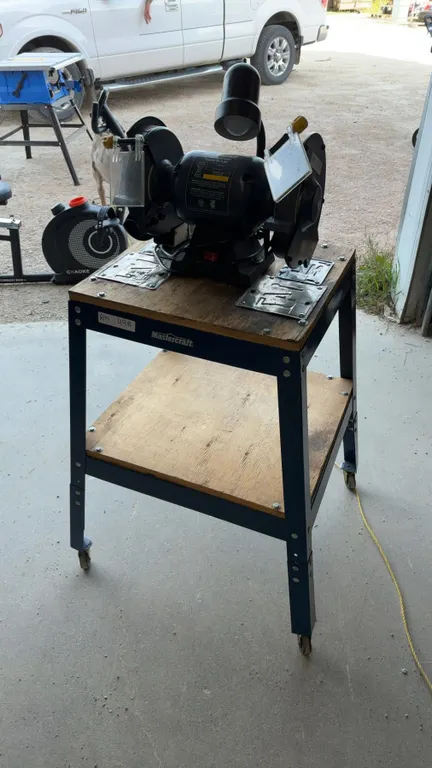 Mastercraft 6” Bench Grinder Model 055-6756-2 on Mastercraft Rolling Utility Stand with Work Light
