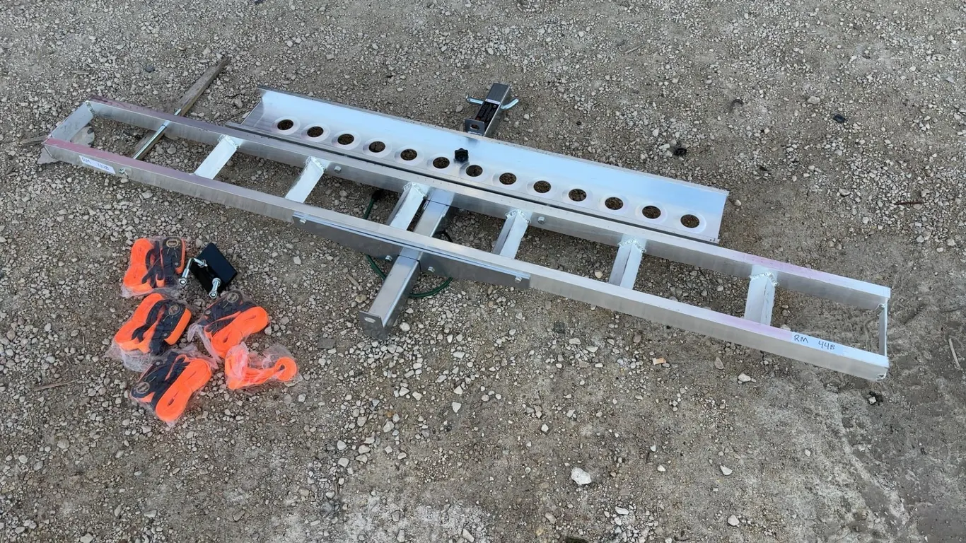 VEVOR Hitch Motorcycle Carrier TD-1004-02, Aluminum Version, 400lbs/181.5kg, 5.3”/135mm Max Wheel