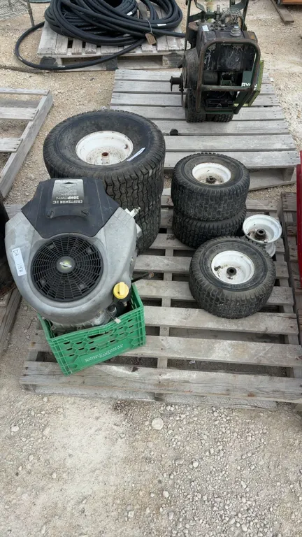 Craftsman I/C 20HP Twin Briggs and Stratton Engine and Ride on Lawn Mower Wheels