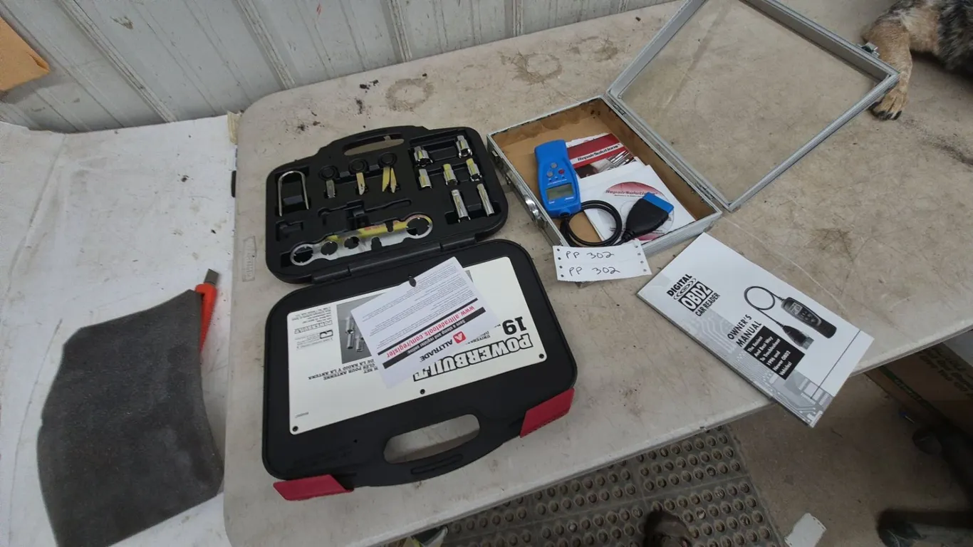 Powerbuilt 19-Piece radio removal Tool Kit and Digital OBD2 Car Reader with Manual and Cables